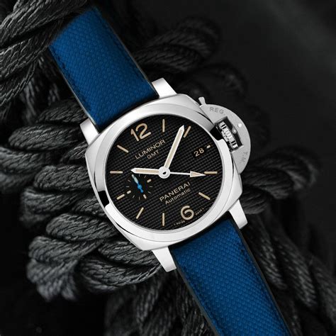 panerai rubber strap 42mm.